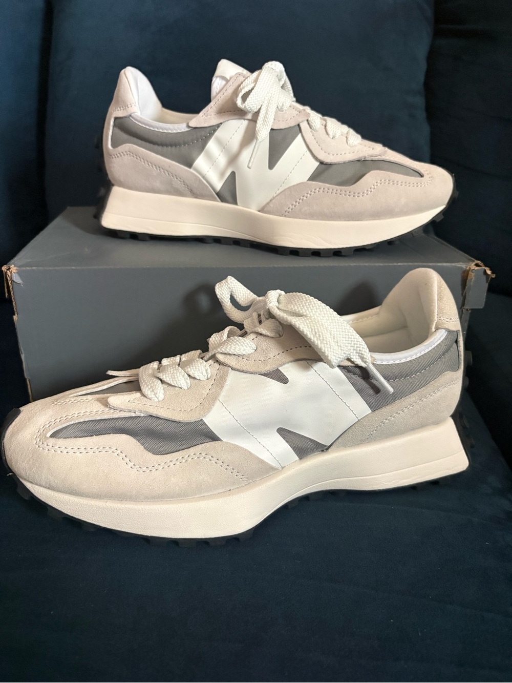 New Balance Women 327